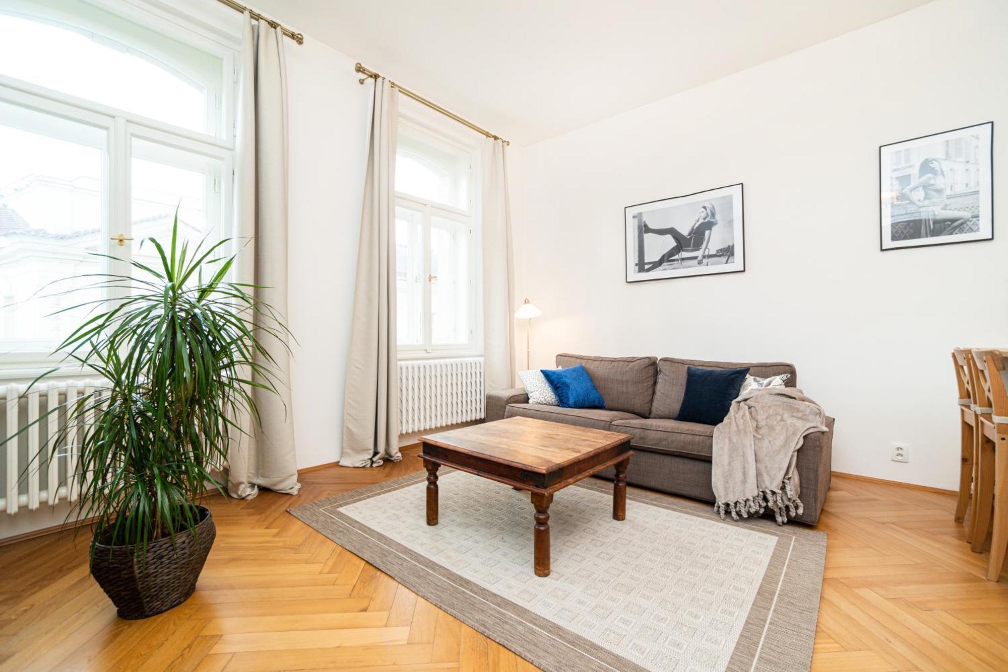 Quiet Apartment In The Old Town Prag Exteriör bild