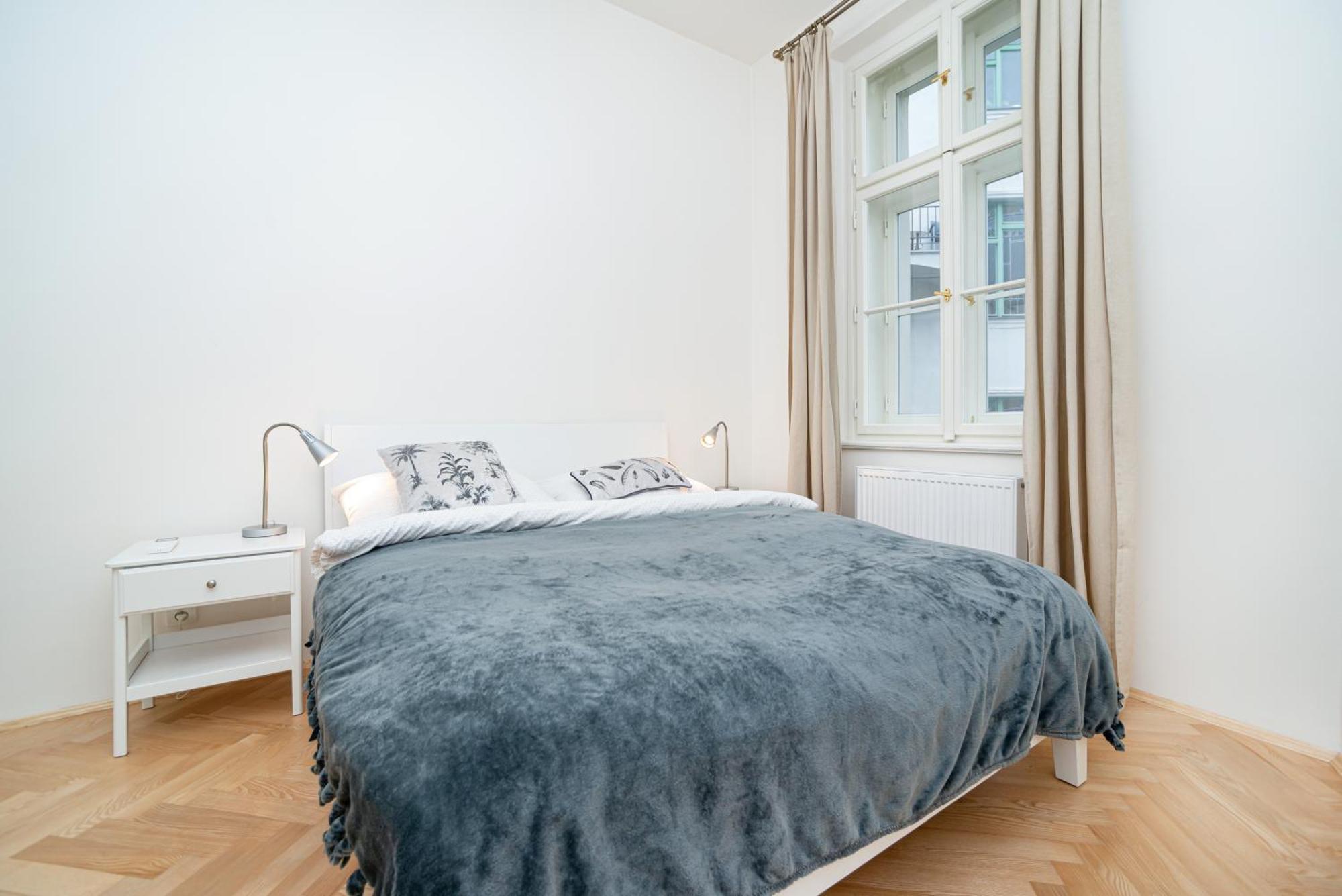 Quiet Apartment In The Old Town Prag Exteriör bild