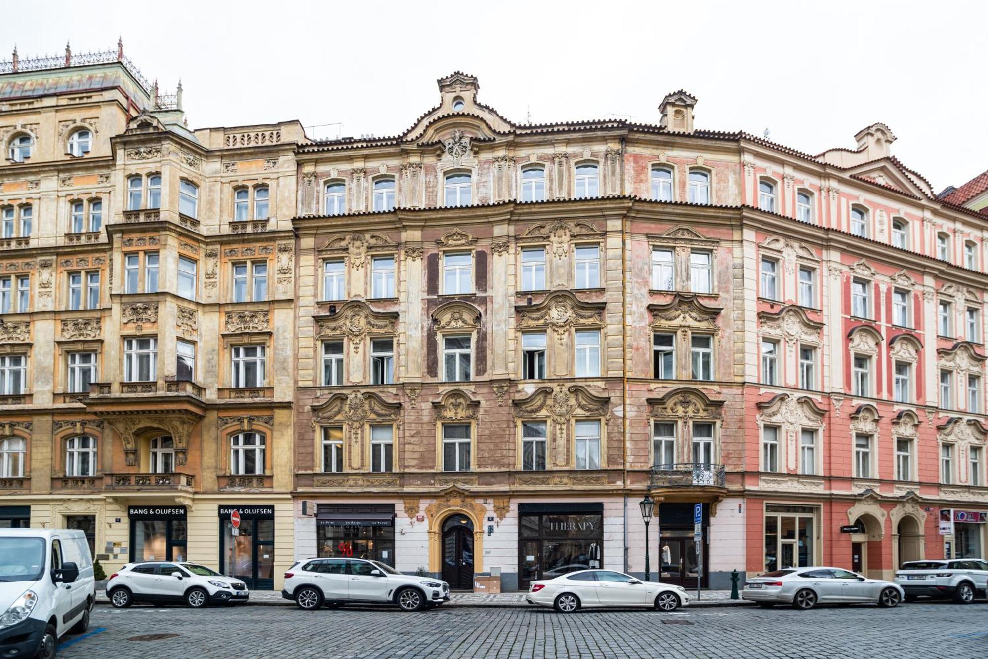 Quiet Apartment In The Old Town Prag Exteriör bild