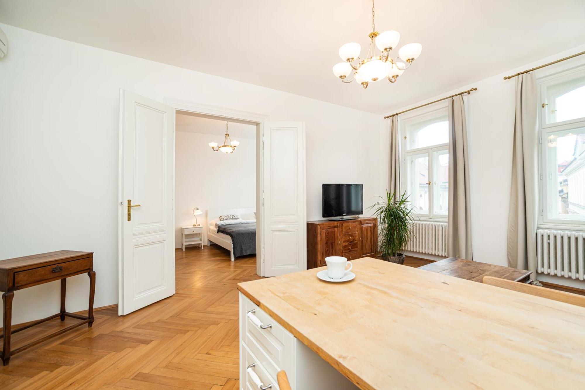Quiet Apartment In The Old Town Prag Exteriör bild