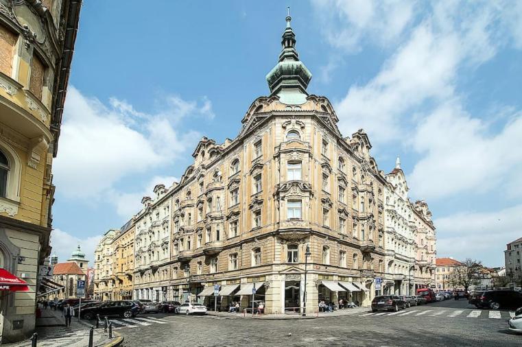 Quiet Apartment In The Old Town Prag Exteriör bild